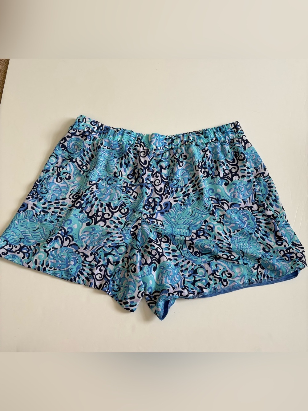 Lilly Pulitzer Mylee Tie Front Shorts Light Aqua Spritz Blue Size 12 *Hem flaw - Picture 3 of 10